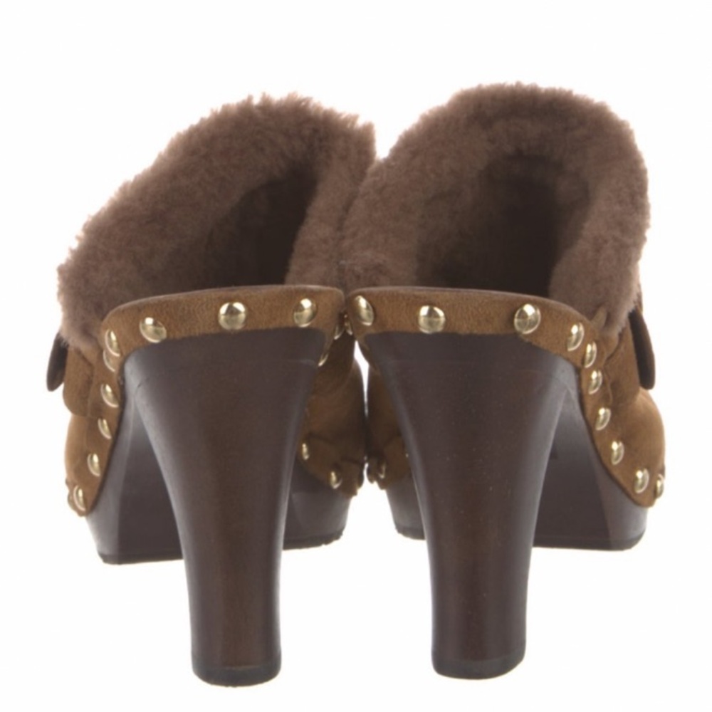 Celine
Suede Studded Accents Mules
Women's Size: 7| IT 37 - Picture 2 of 5